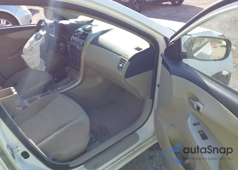 2011 Toyota Corolla Le z USA, uszkodzony, nr VIN 2T1BU4EE2BC537907